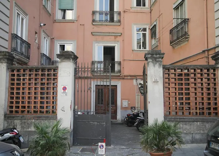 B&B Lionora